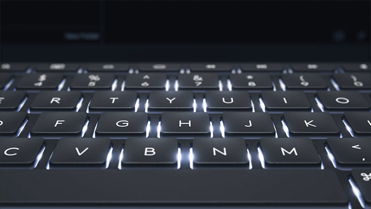 De Slim Combo iPad Pro-case van Logitech met afneembaar verlicht ... De Slim Combo iPad Pro-case van Logitech met afneembaar verlicht ...