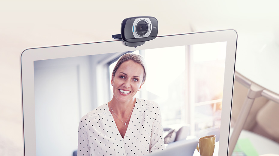 Logitech C615 Fold-and-Go HD Webcam, 1080p Video with Autofocus