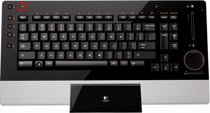 diNovoEdge_Kbd_OnCharger.jpg