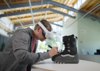 Bring Familiarity and Precision to Mixed Reality with Logitech MX Ink, a Stylus for Meta Quest