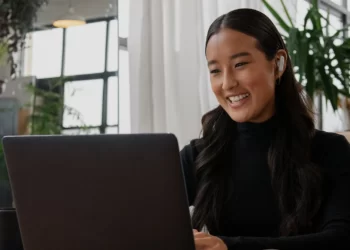 Top 5 Tips for Professional Zoom Calls