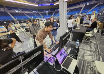 Creating and Coding in North America: Logitech at CreativeMornings San Francisco and LA Hacks