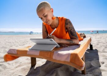 Introducing the New Logitech Flip Folio: A Keyboard Case for iPad Pro and iPad Air that Adds More Fun to your On-the-go Lifestyle