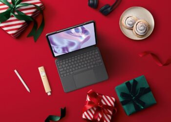 The Best iPad Case for Holiday Travel