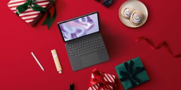 The Best iPad Case for Holiday Travel