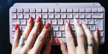 Typing with Long Nails: Your Keyboard Choice is as Individual as You Are