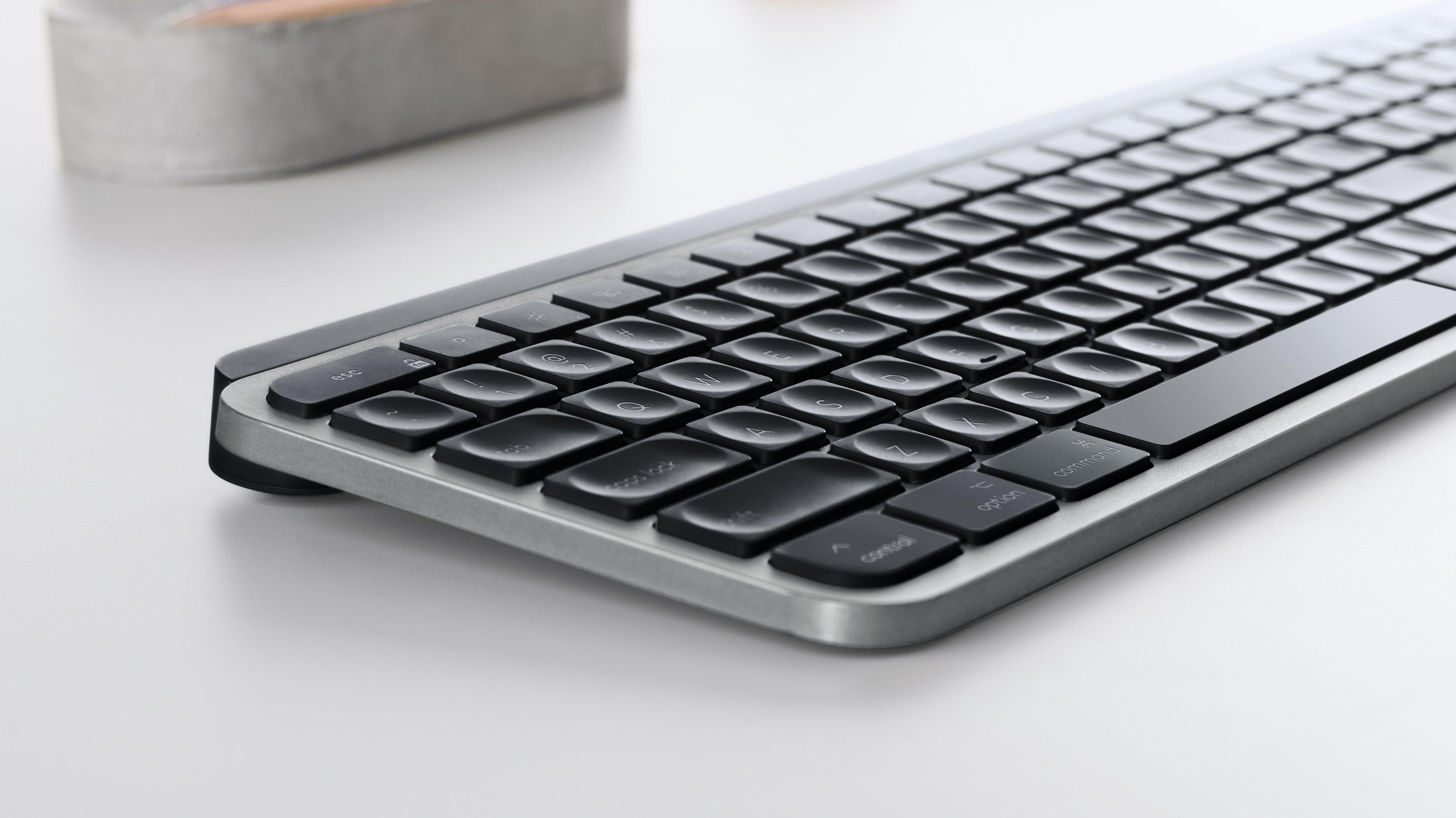 【美品】Logicool MX keys for Mac Logitech MX Keys for Mac - Wireless Illuminated Keyboard