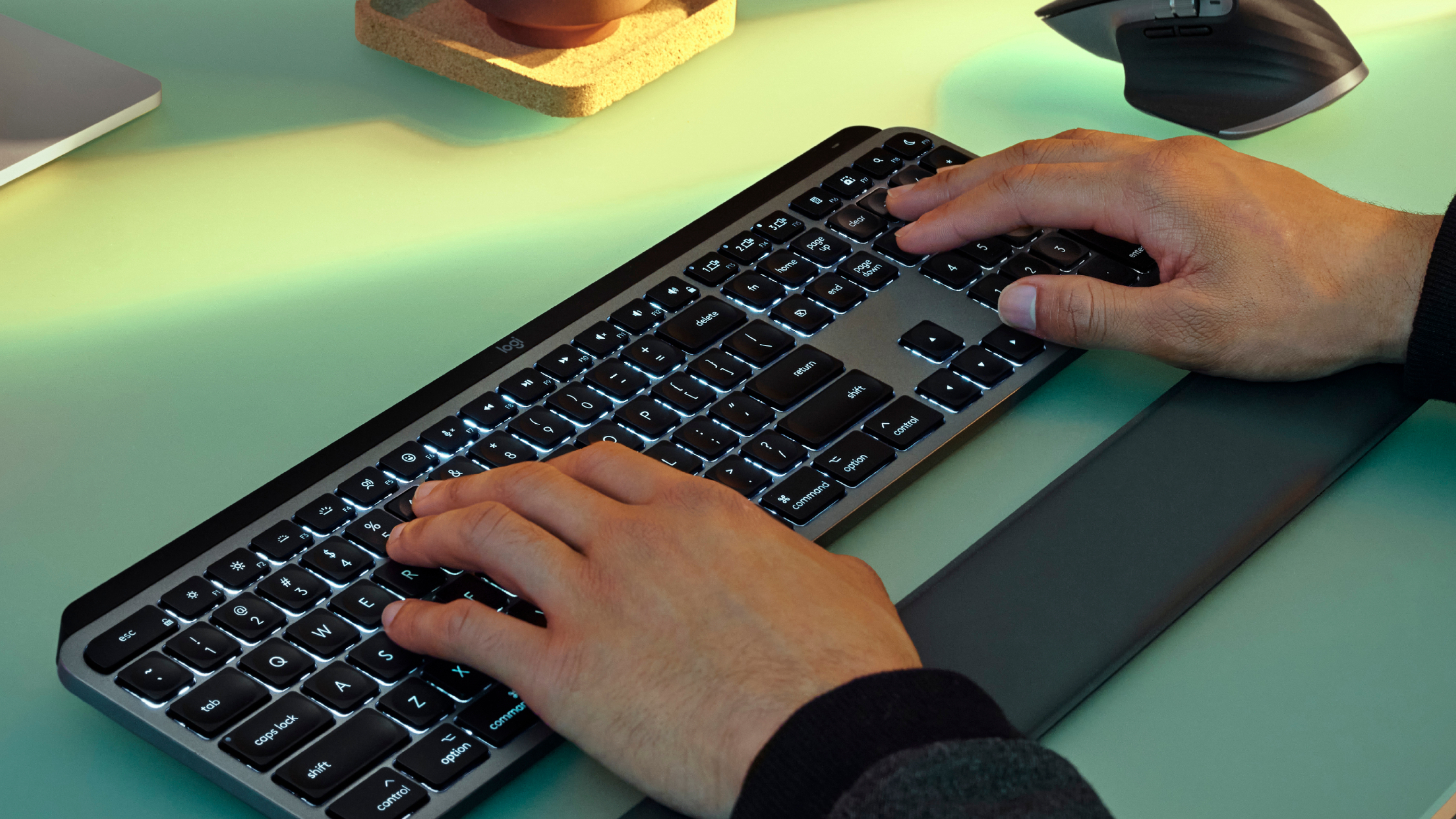 MX Keys S for Mac Wireless Keyboard | Logitech