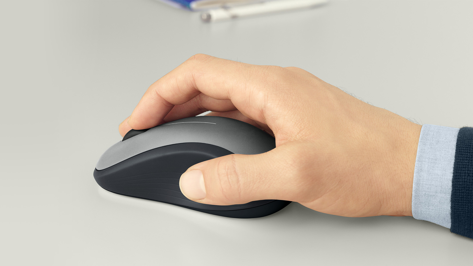 Logitech M310 Wireless Mouse with Ambidextrous Design Logitech M310 Wireless Mouse with Ambidextrous Design