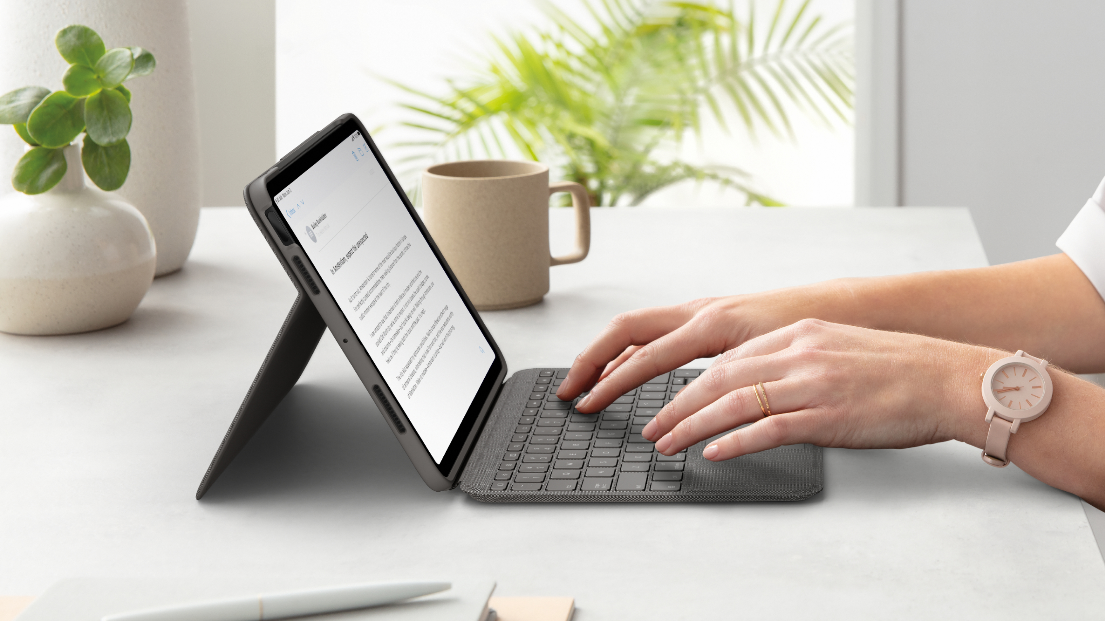 Folio Touch - Trackpad Keyboard Case for iPad Air 11-inch (M2 & M3