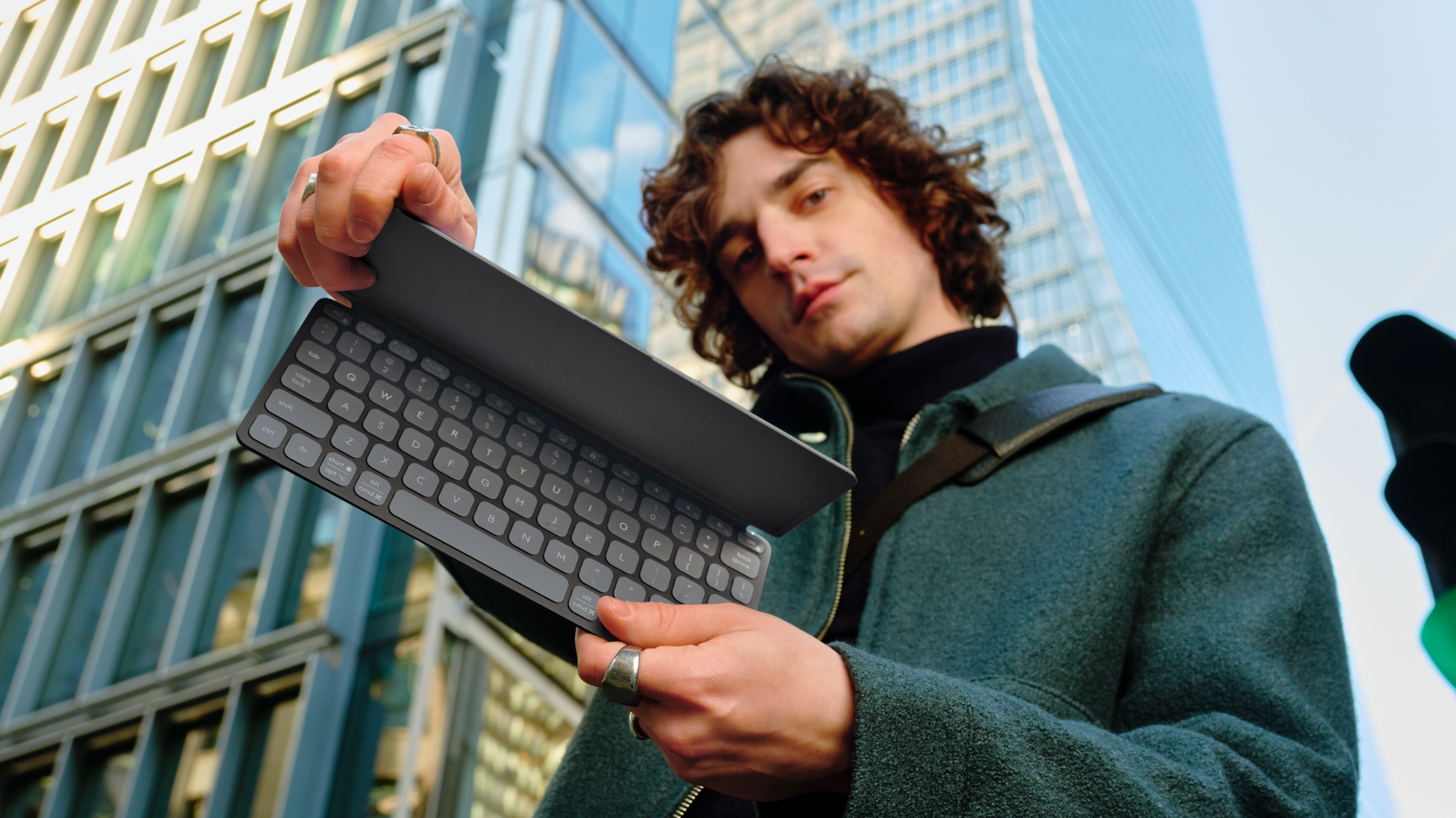 Keys-To-Go 2 iPad Keyboard | Logitech